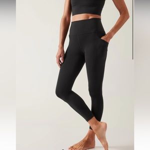Athleta Stash Pocket Salutation Tight in XS